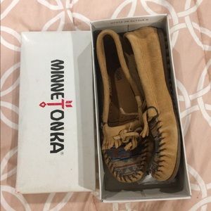 Minnetonka Shoes